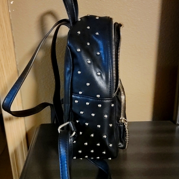 Purse - Picture 2 of 4